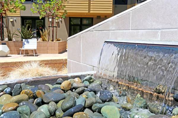 Listing photo 1 of 5