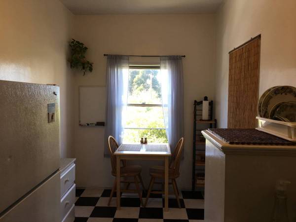Listing photo 1 of 5