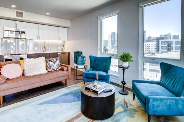 Listing photo 1 of 5