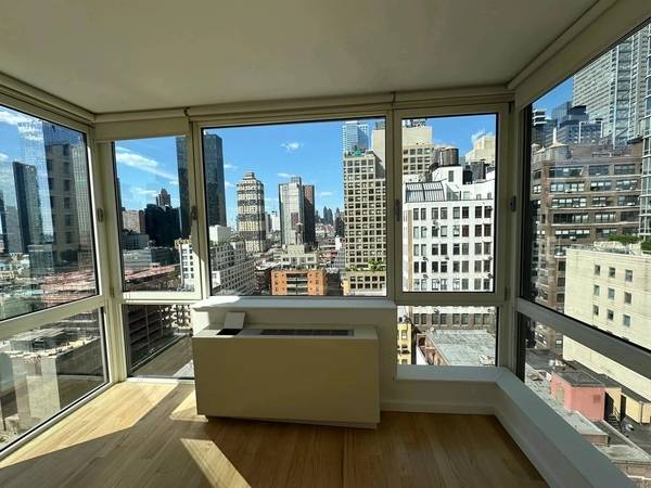 Listing photo 1 of 5