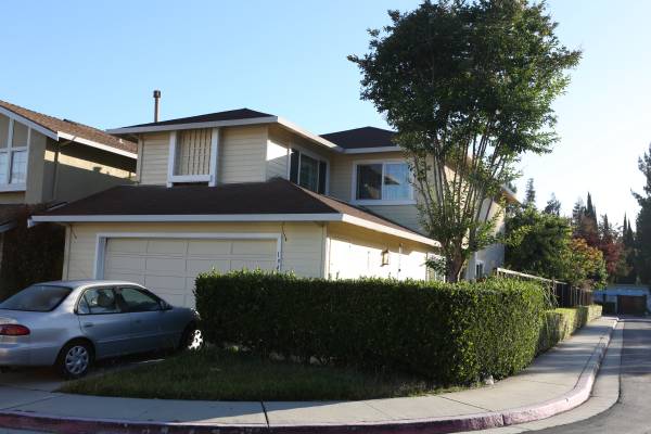 Listing photo 1 of 5