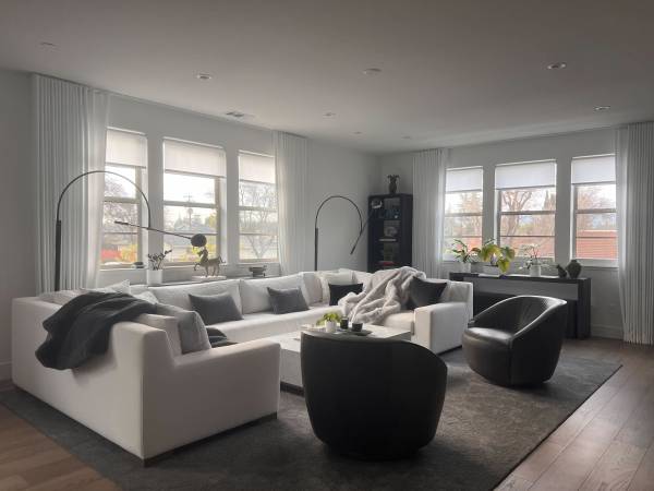 Listing photo 1 of 5