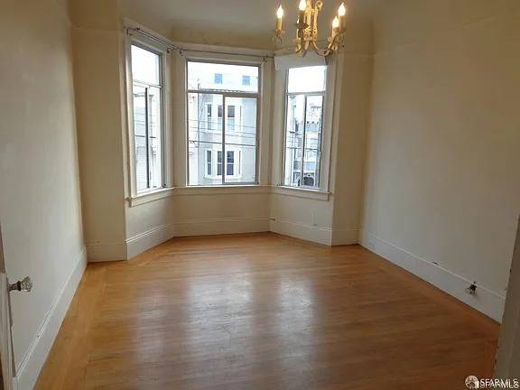Listing photo 1 of 5