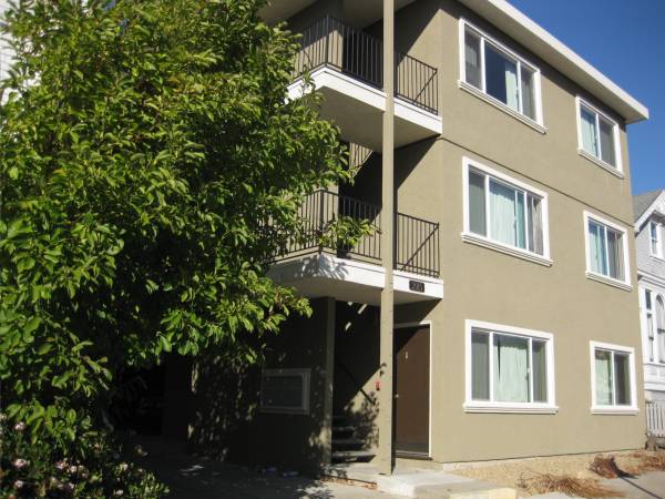 Listing photo 1 of 5