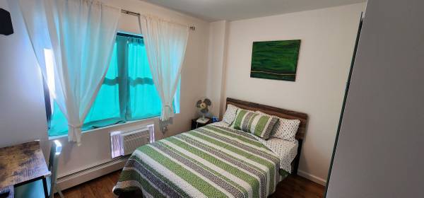 Listing photo 1 of 5