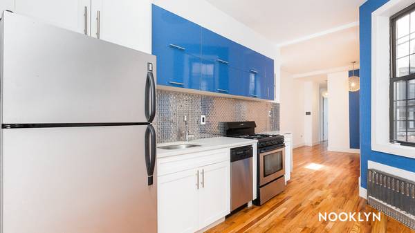 Listing photo 1 of 4