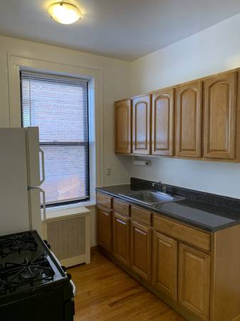 Listing photo 1 of 5