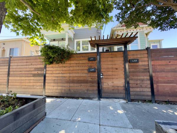 Listing photo 1 of 5