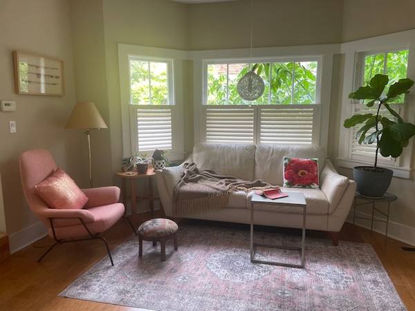 Listing photo 1 of 5