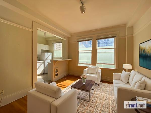 Listing photo 1 of 5
