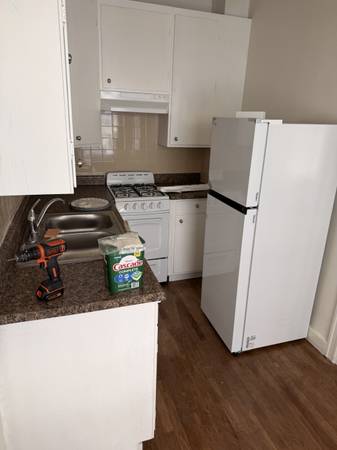 Listing photo 1 of 5