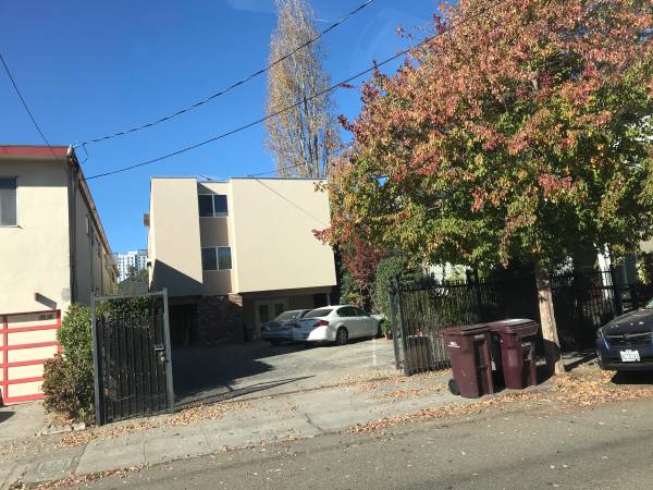 Listing photo 1 of 5