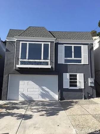 Listing photo 1 of 5