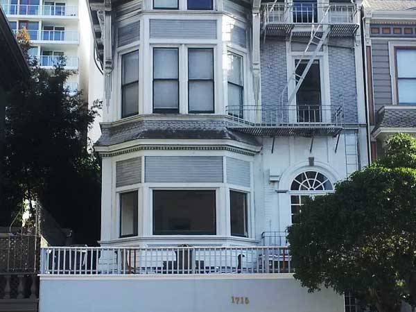 Listing photo 1 of 4