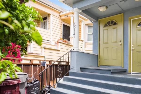 Listing photo 1 of 5