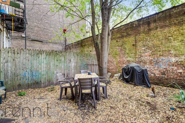 Listing photo 1 of 5