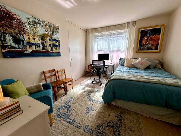 Listing photo 1 of 5