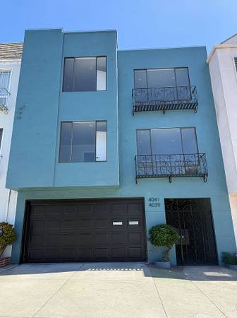 Listing photo 1 of 5
