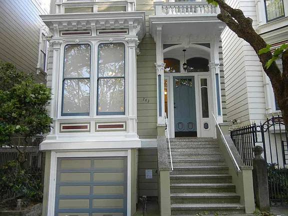 Listing photo 1 of 5