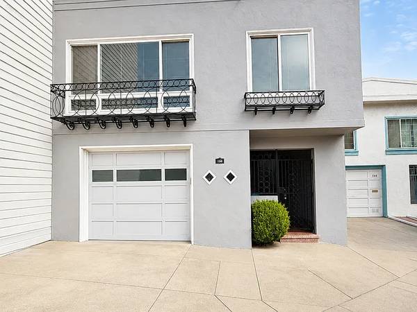 Listing photo 1 of 5