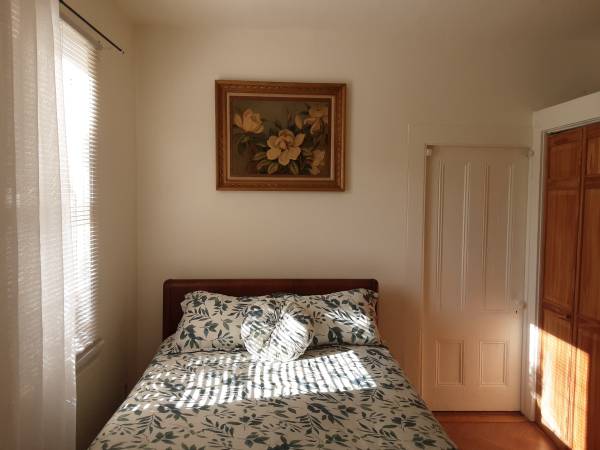 Listing photo 1 of 5