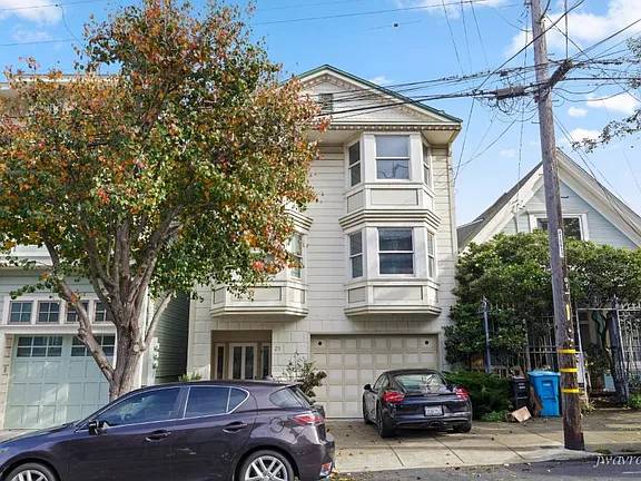 Listing photo 1 of 5