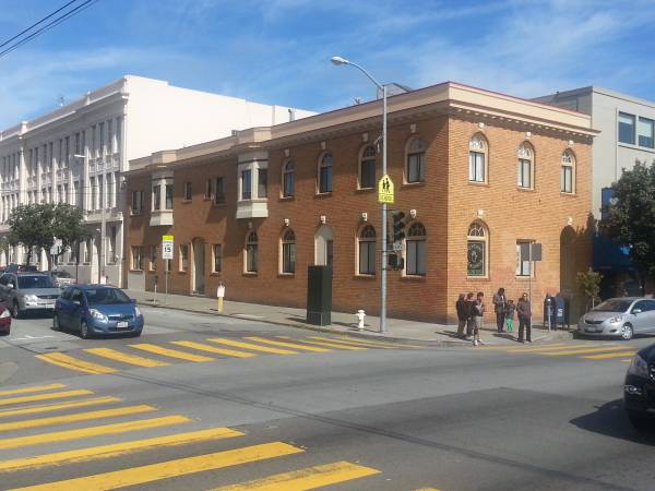 Listing photo 1 of 5