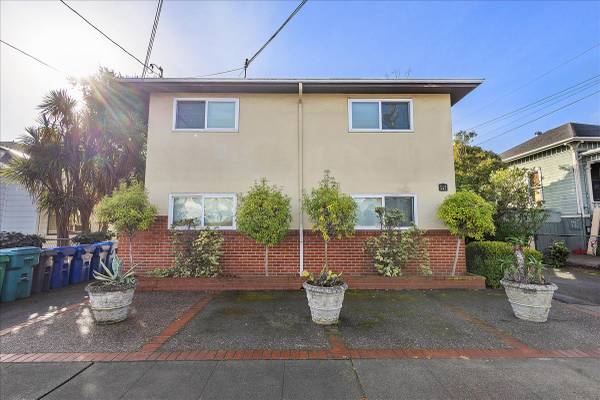 Listing photo 1 of 5