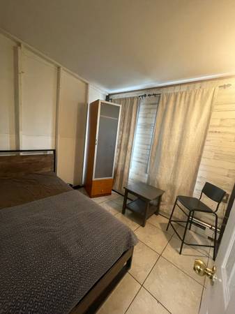 Listing photo 1 of 5