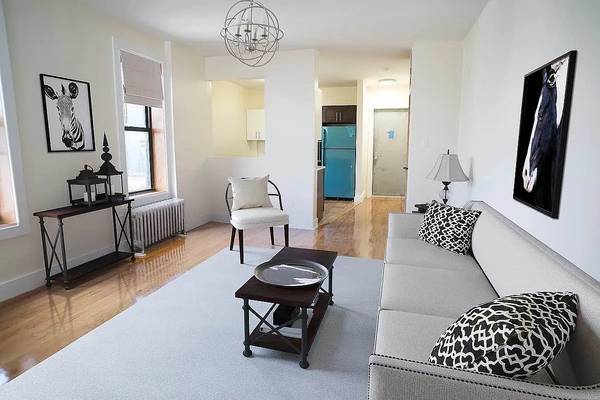 Listing photo 1 of 5