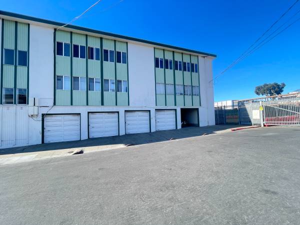 Listing photo 1 of 5