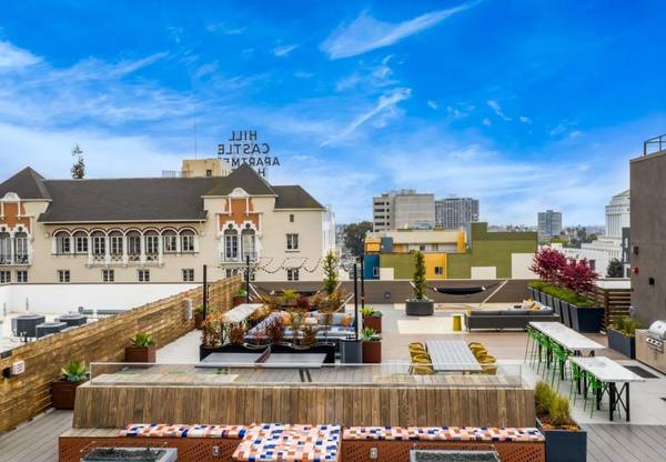 Listing photo 1 of 5