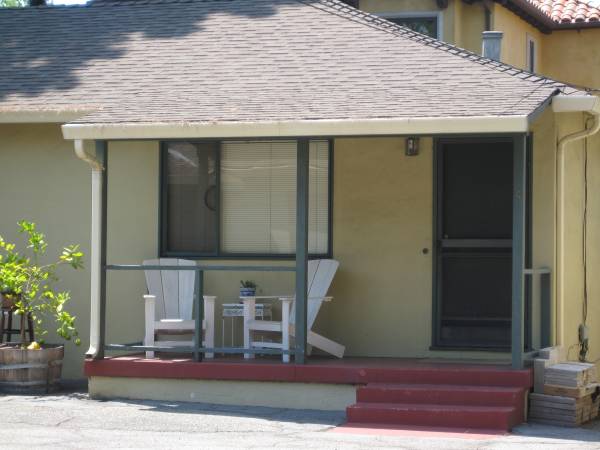 Listing photo 1 of 5
