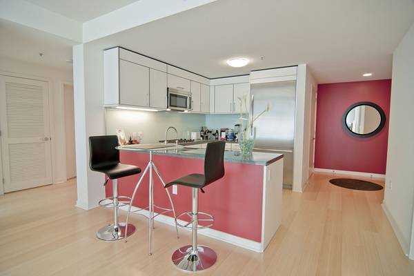 Listing photo 1 of 5