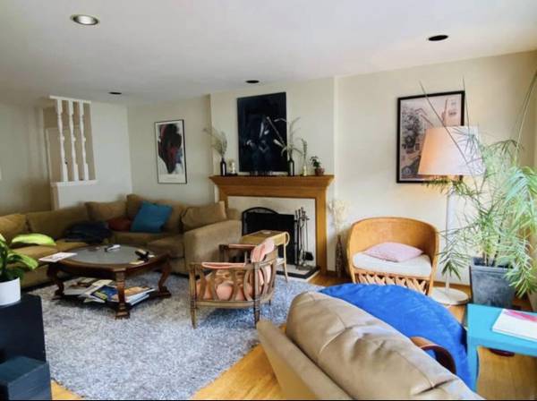 Listing photo 1 of 5