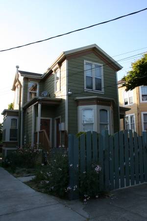 Listing photo 1 of 5