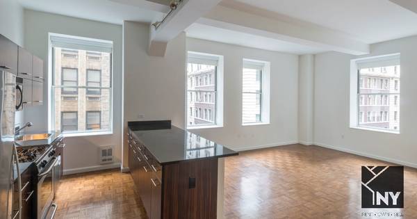 Listing photo 1 of 4