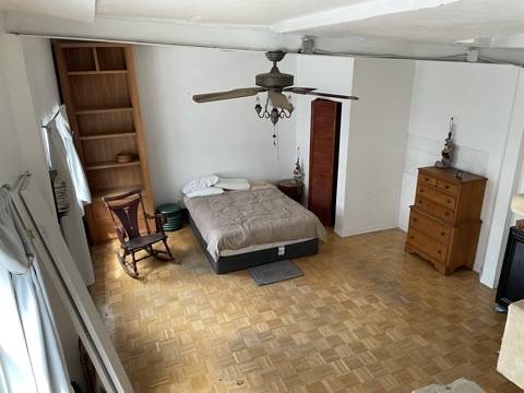 Listing photo 1 of 5