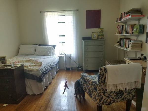 Listing photo 1 of 5