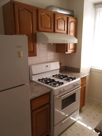 Listing photo 1 of 5