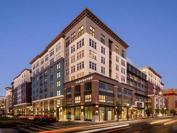 Listing photo 1 of 5