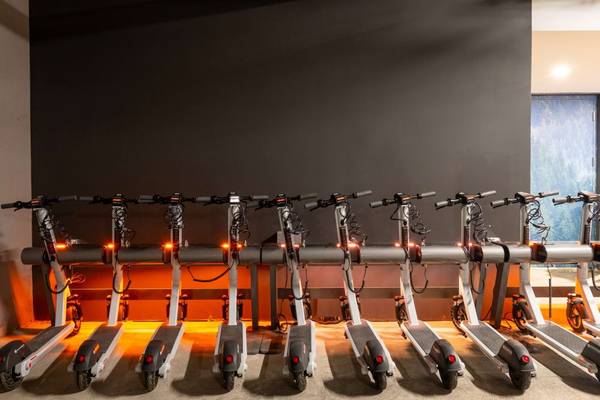 Listing photo 1 of 5