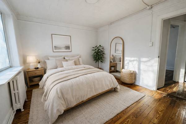 Listing photo 1 of 5