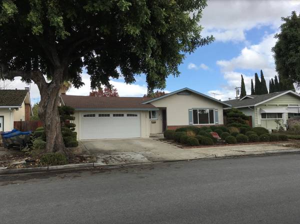 Listing photo 1 of 5