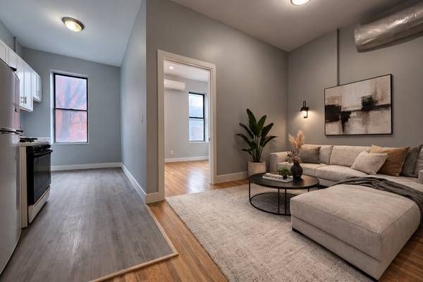 Listing photo 1 of 5