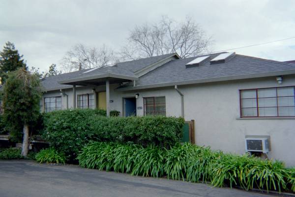 Listing photo 1 of 5