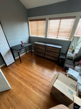 Listing photo 1 of 3