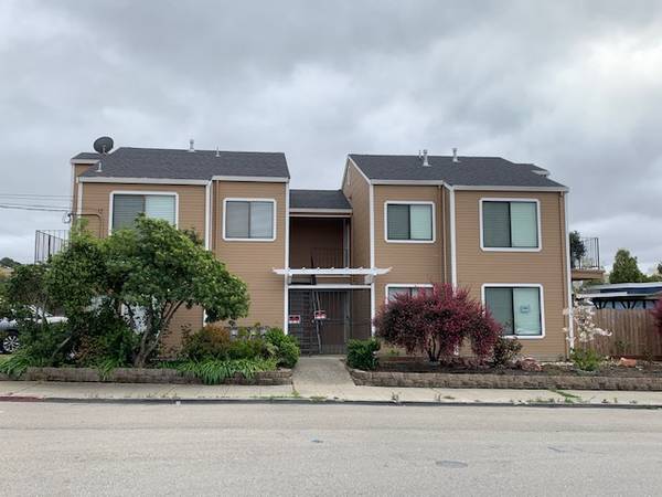 Listing photo 1 of 5