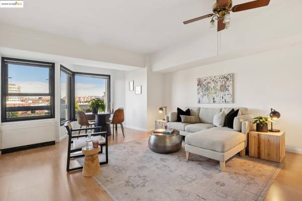 Listing photo 1 of 5