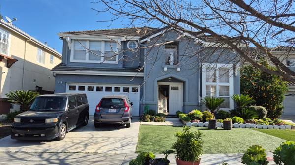 Listing photo 1 of 5